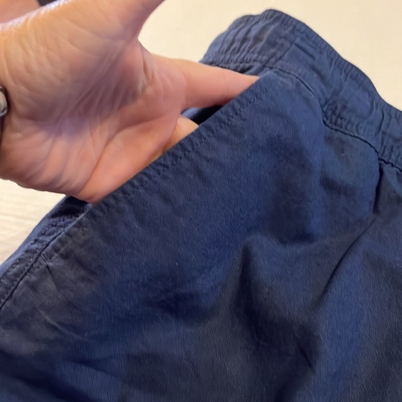 NWT-Chaps-M-dark denim-linen blend,elastic waist, drawstring, pull on, shorts. - Picture 7 of 15